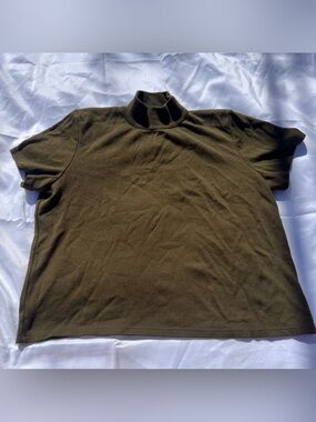 Nina Leonard Olive Turtleneck Short Sleeve Sweater
